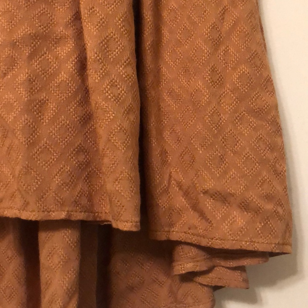 Open back with tie dress - Picture 5 of 10